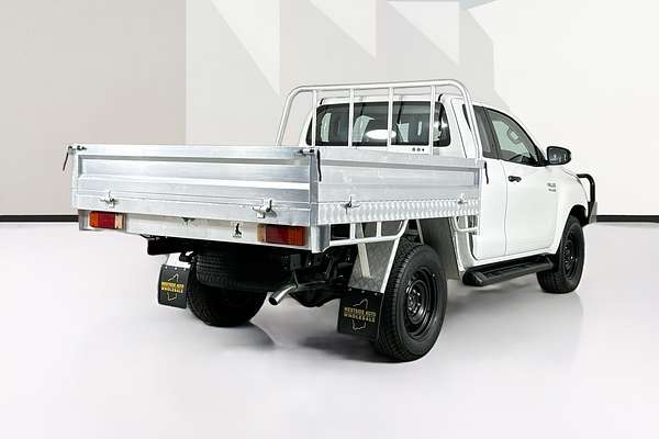 2018 Toyota Hilux SR (4x4) GUN126R MY19 4X4