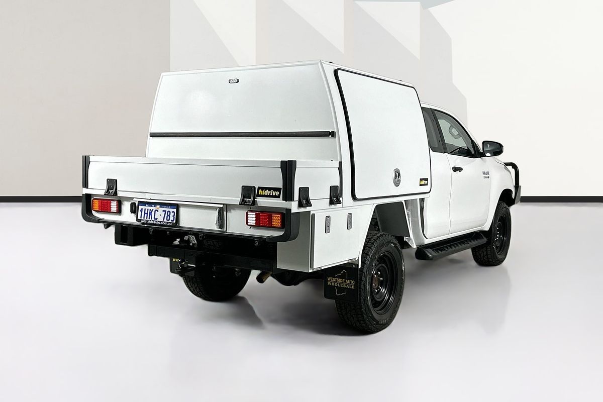 2021 Toyota HILUX SR (4x4) GUN126R 4X4