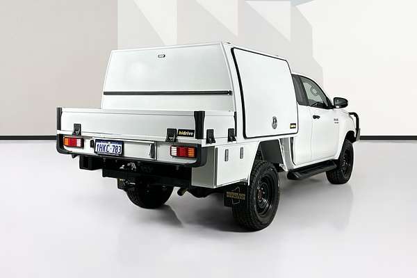 2021 Toyota HILUX SR (4x4) GUN126R 4X4
