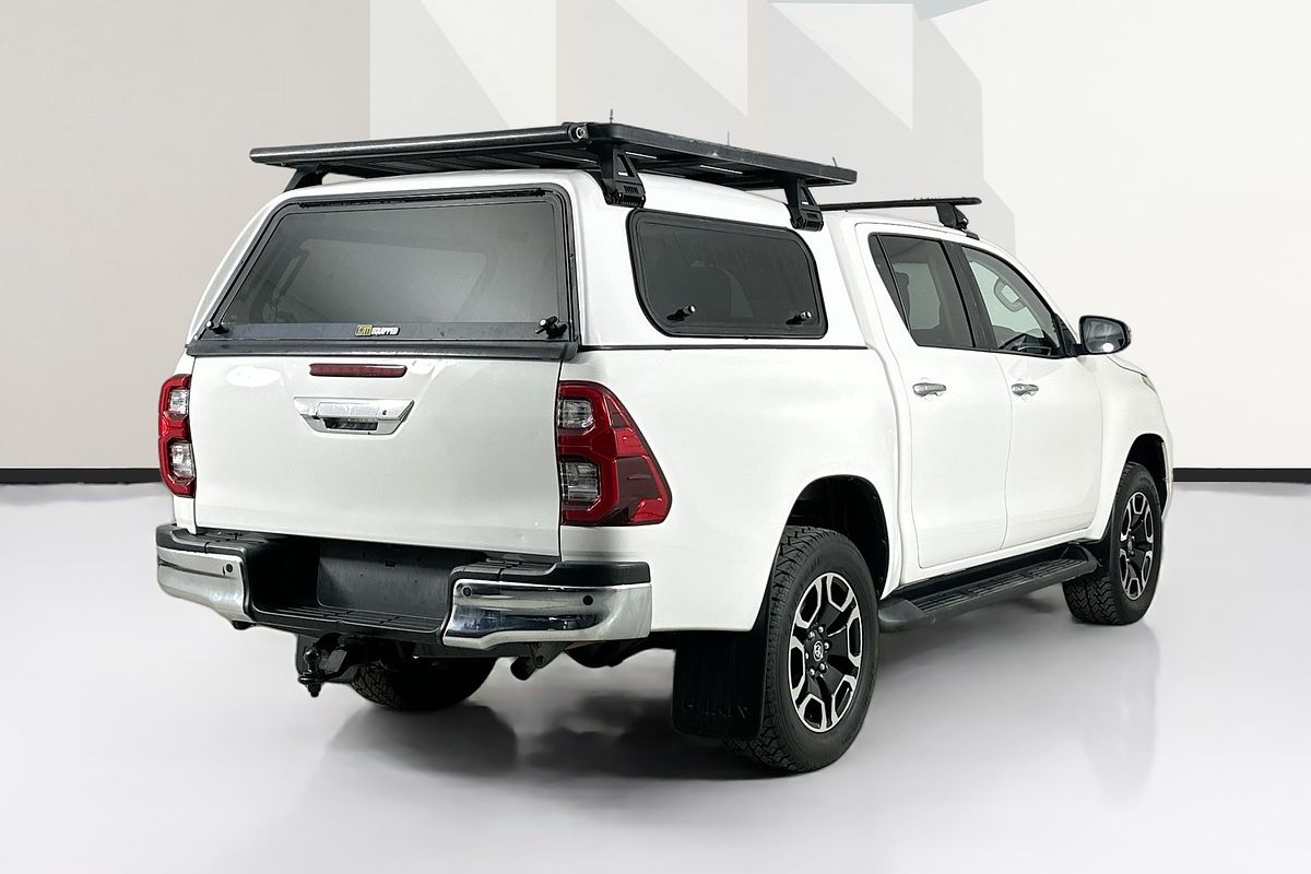 2020 Toyota HILUX SR5 (4x4) GUN126R FACELIFT 4X4