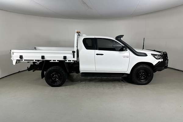 2022 Toyota Hilux SR (4x4) GUN126R 4X4