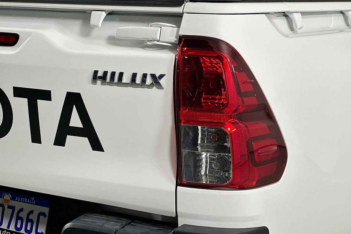 2024 Toyota HILUX SR (4x4) GUN126R 4X4