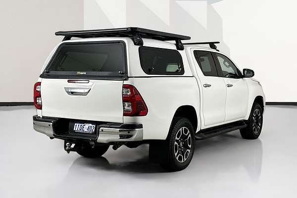 2020 Toyota HILUX SR5 (4x4) GUN126R FACELIFT 4X4