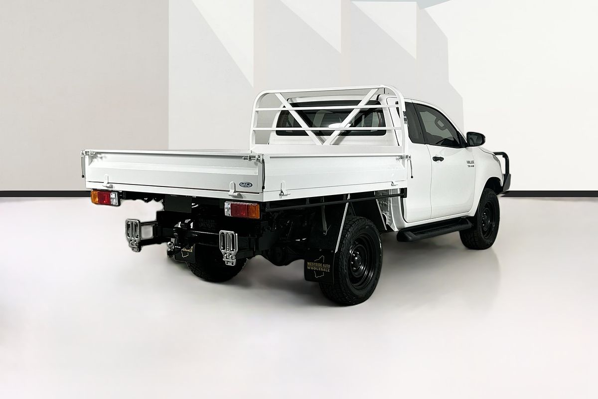 2020 Toyota Hilux SR (4x4) GUN126R FACELIFT 4X4