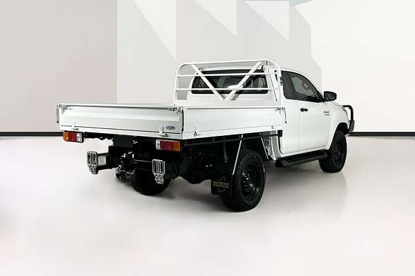 2020 Toyota Hilux SR (4x4) GUN126R FACELIFT 4X4
