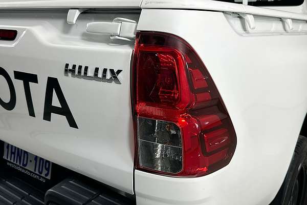2022 Toyota HILUX SR (4x4) GUN126R 4X4
