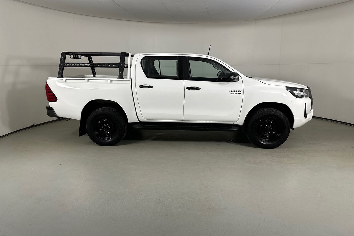 2020 Toyota HILUX SR (4x4) GUN126R FACELIFT 4X4