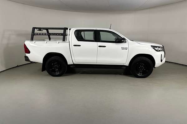 2020 Toyota HILUX SR (4x4) GUN126R FACELIFT 4X4