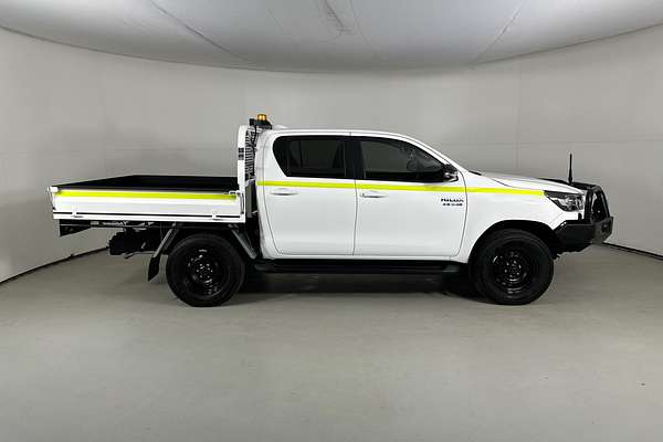 2024 Toyota HILUX SR (4x4) STEEL WHEELS GUN126R FACELIFT 4X4