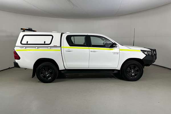 2024 Toyota HILUX SR (4x4) GUN126R 4X4