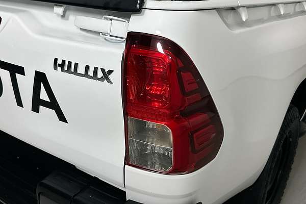 2018 Toyota HILUX SR (4x4) GUN126R MY19 4X4