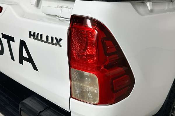 2022 Toyota HILUX SR (4x4) GUN126R 4X4