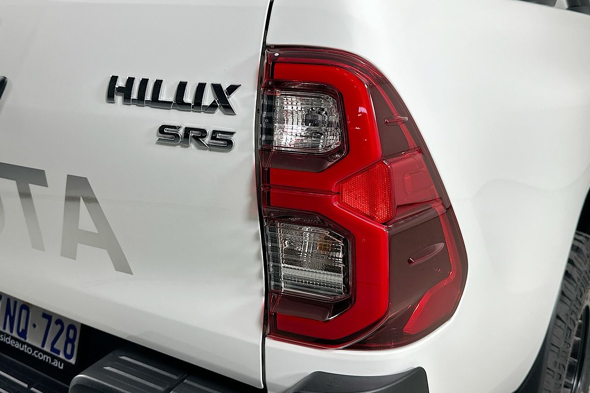 2025 Toyota HILUX SR5 48V (4x4) GUN126R RC 4X4