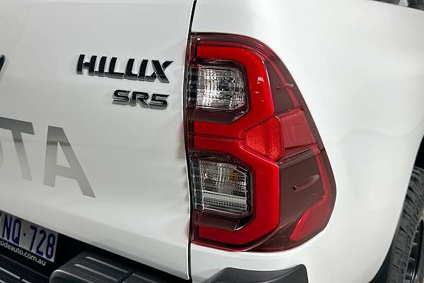 2025 Toyota HILUX SR5 48V (4x4) GUN126R RC 4X4