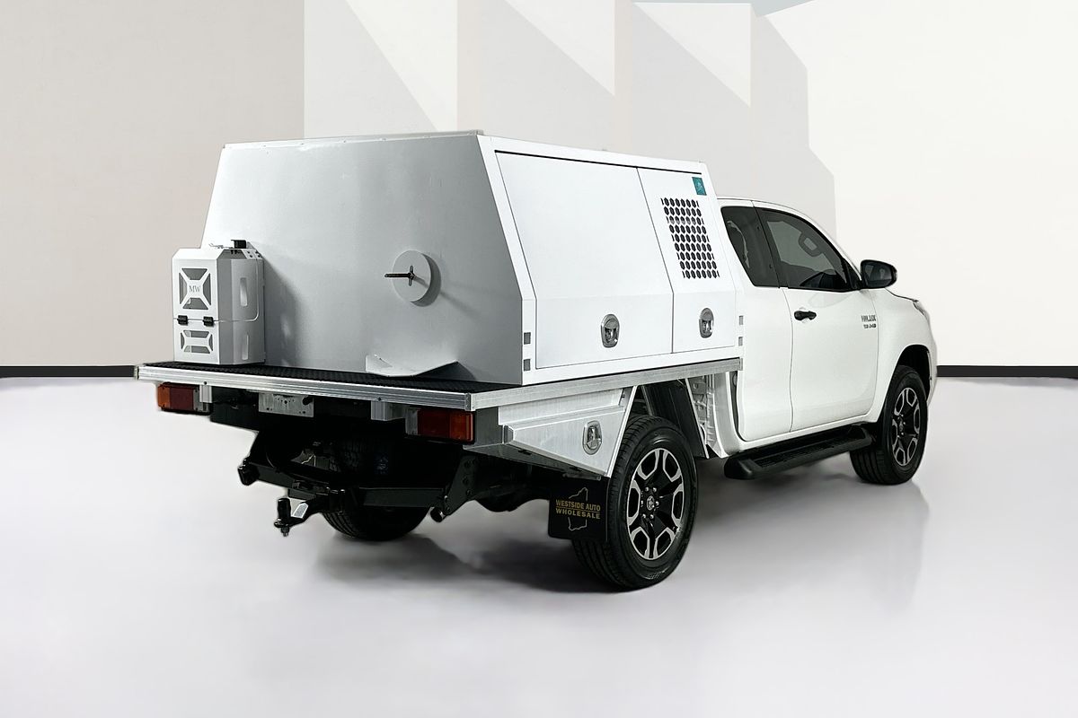 2021 Toyota HILUX SR (4x4) GUN126R 4X4