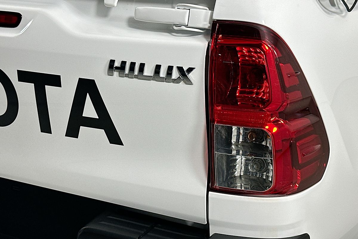 2022 Toyota HILUX WORKMATE (4x2) TGN121R REAR WHEEL DRIVE