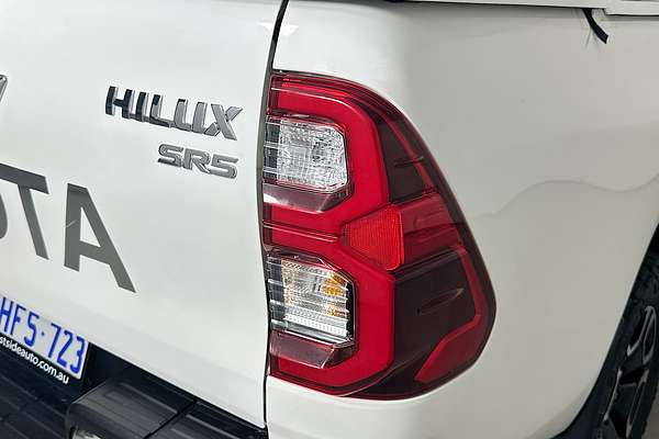 2021 Toyota HILUX SR5 (4x4) GUN126R 4X4