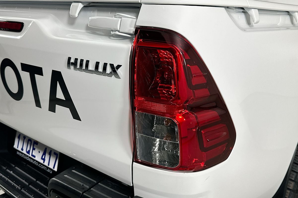 2021 Toyota HILUX SR (4x4) GUN126R FACELIFT 4X4