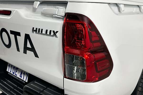 2021 Toyota HILUX SR (4x4) GUN126R FACELIFT 4X4