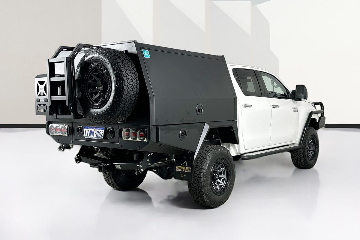 2022 Toyota HILUX SR5 (4x4) GUN126R 4X4