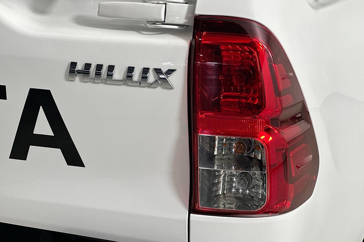 2022 Toyota HILUX SR (4x4) GUN126R 4X4