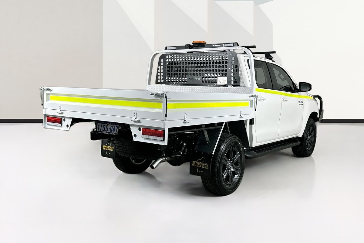 2025 Toyota HILUX SR (4x4) STEEL WHEELS GUN126R RC 4X4