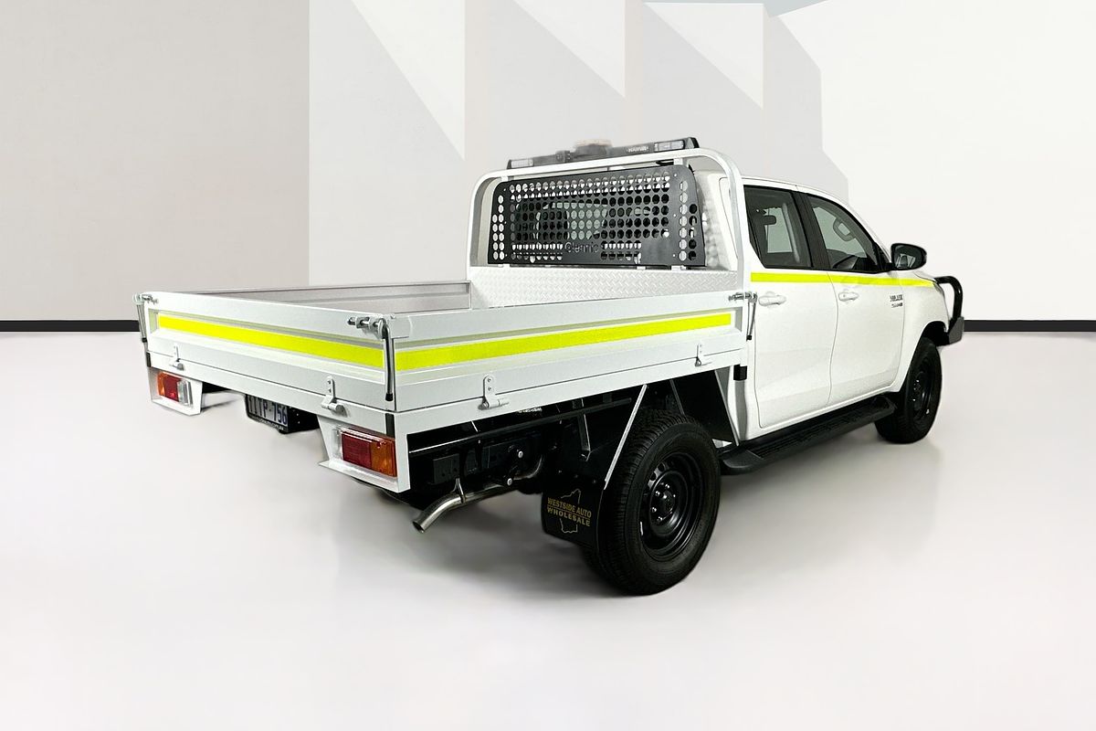 2025 Toyota HILUX SR (4x4) STEEL WHEELS GUN126R RC 4X4