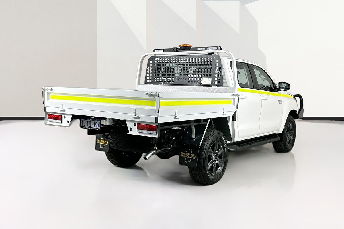 2025 Toyota HILUX SR (4x4) STEEL WHEELS GUN126R RC 4X4