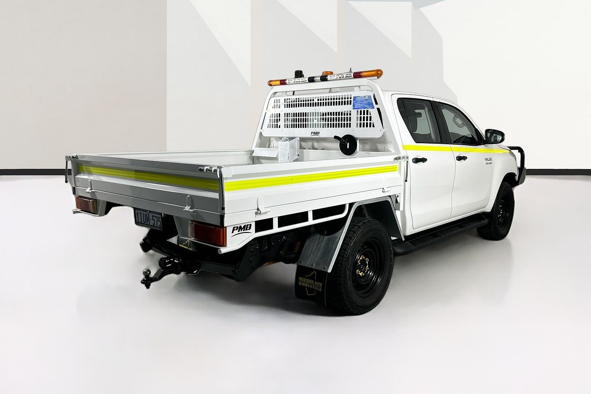 2022 Toyota HILUX SR (4x4) STEEL WHEELS GUN126R 4X4