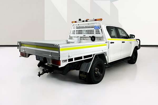 2022 Toyota HILUX SR (4x4) STEEL WHEELS GUN126R 4X4