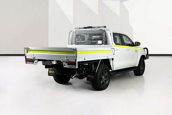 2025 Toyota HILUX SR (4x4) STEEL WHEELS GUN126R RC 4X4