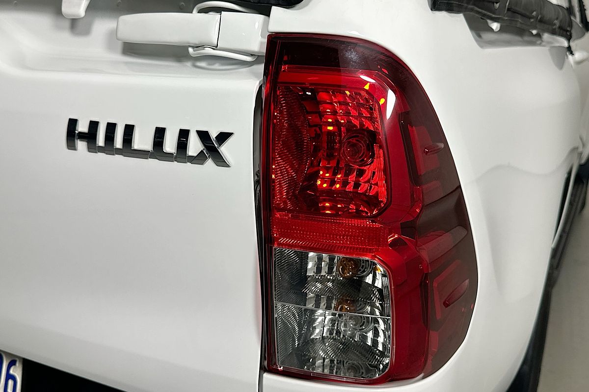 2022 Toyota HILUX SR (4x4) GUN126R 4X4