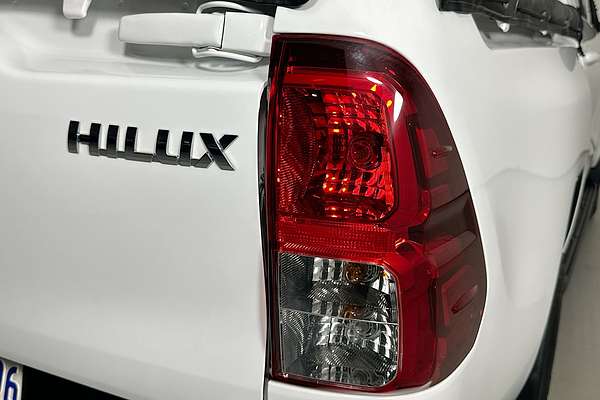 2022 Toyota HILUX SR (4x4) GUN126R 4X4