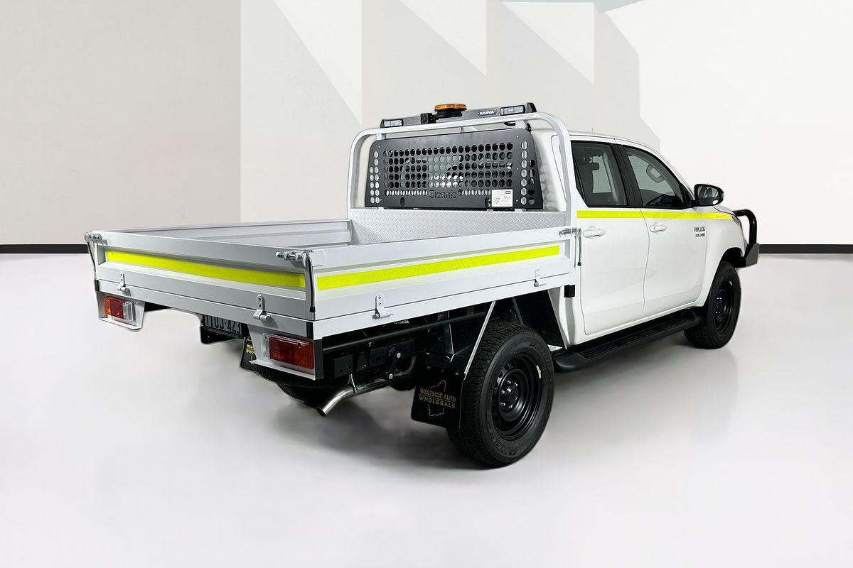 2025 Toyota HILUX SR (4x4) STEEL WHEELS GUN126R RC 4X4