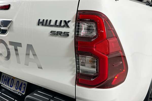 2021 Toyota HILUX SR5 (4x4) GUN126R FACELIFT 4X4