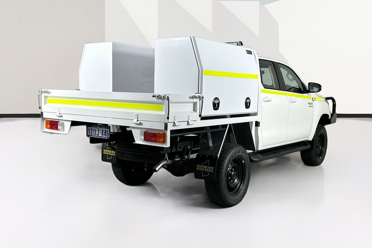 2025 Toyota HILUX SR (4x4) STEEL WHEELS GUN126R RC 4X4