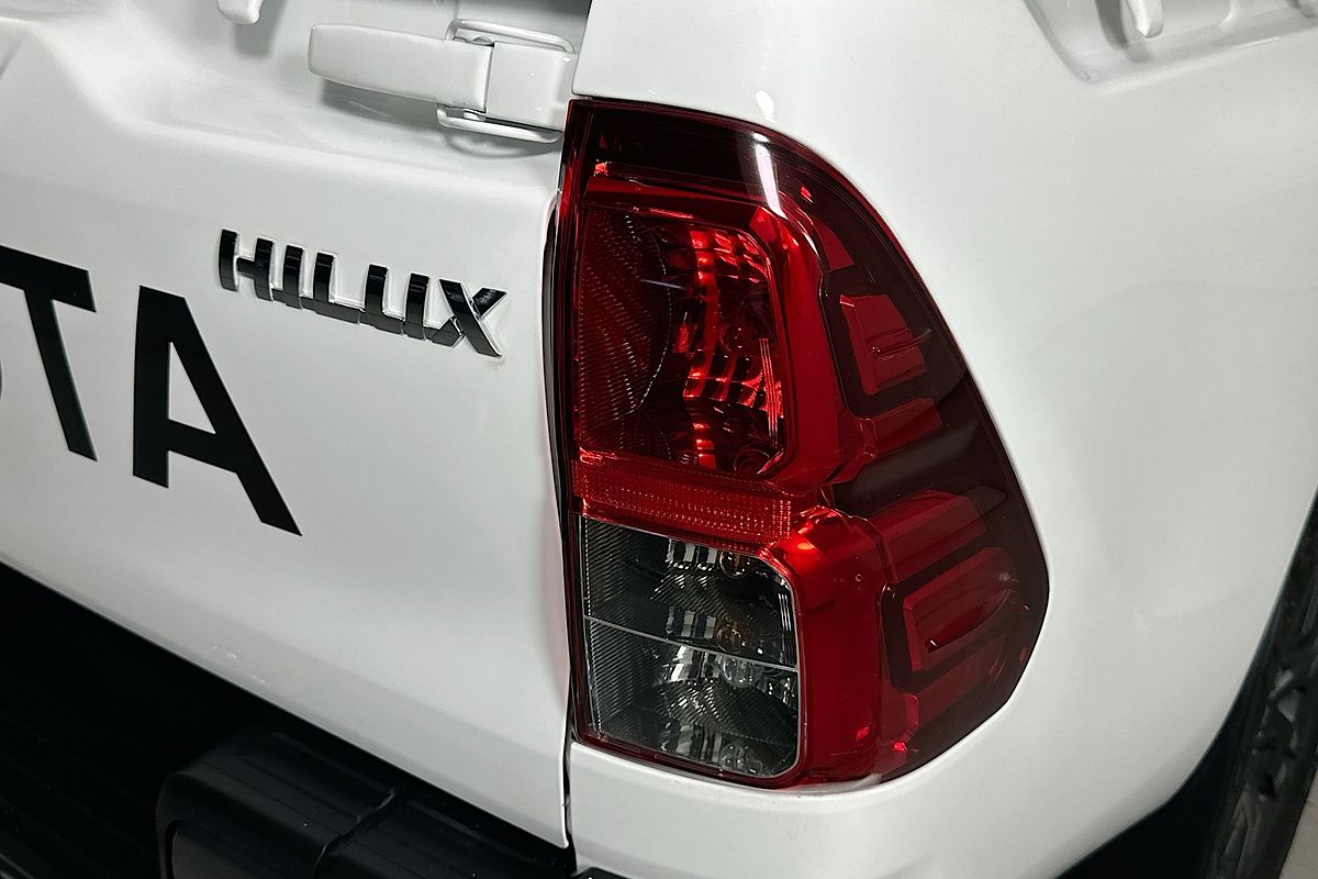 2022 Toyota HILUX SR (4x4) GUN126R 4X4