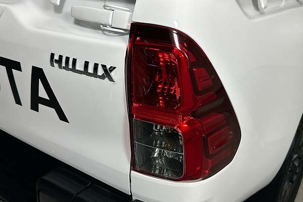 2022 Toyota HILUX SR (4x4) GUN126R 4X4