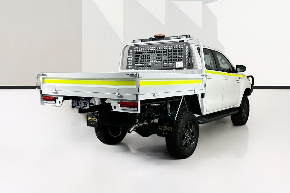2025 Toyota HILUX SR (4x4) STEEL WHEELS GUN126R RC 4X4