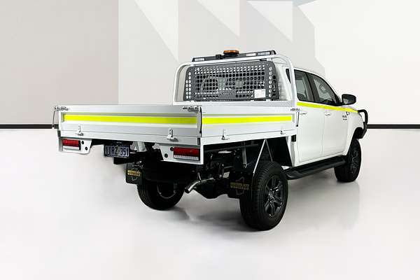 2025 Toyota HILUX SR (4x4) STEEL WHEELS GUN126R RC 4X4