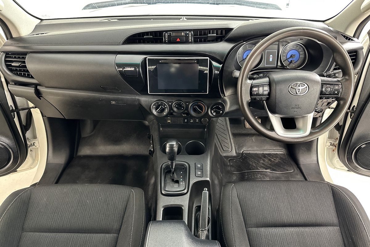 2020 Toyota HILUX SR (4x4) GUN126R MY19 UPGRADE 4X4