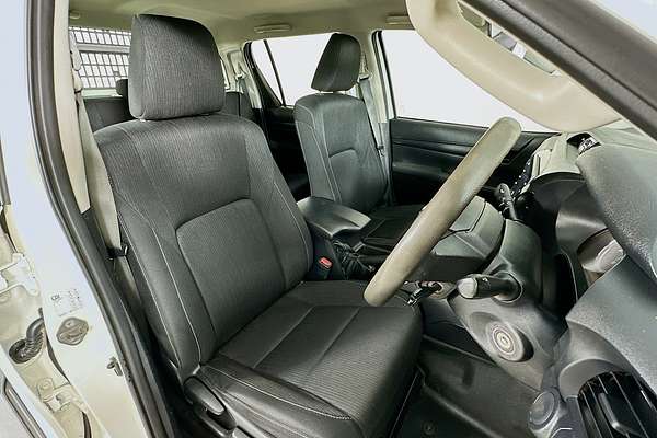 2021 Toyota HILUX SR (4x4) GUN126R FACELIFT 4X4