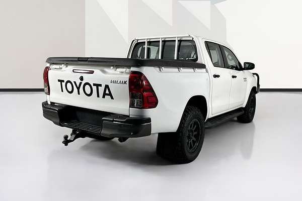 2019 Toyota HILUX SR (4x4) GUN126R MY19 4X4