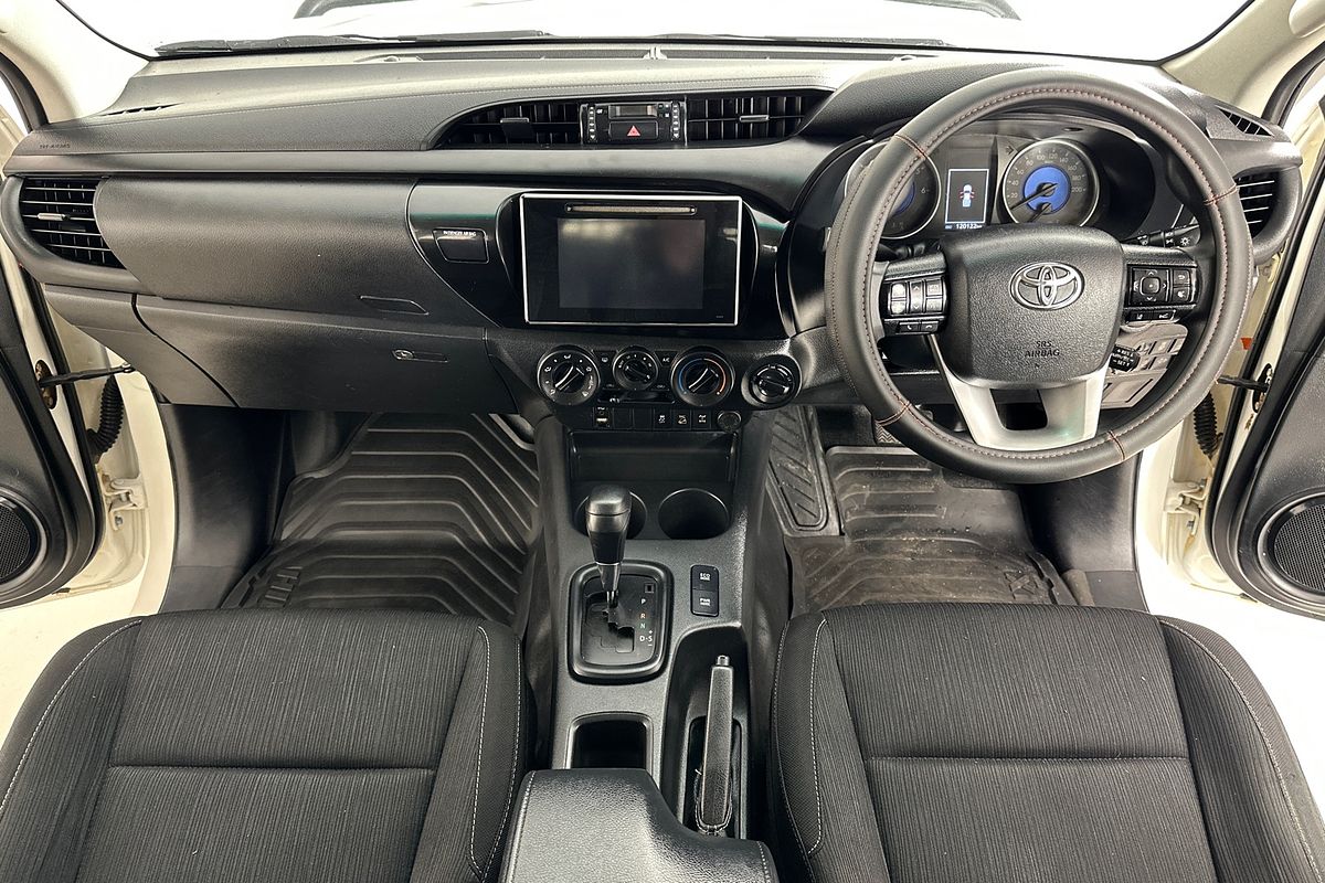 2019 Toyota HILUX SR (4x4) GUN126R MY19 UPGRADE 4X4