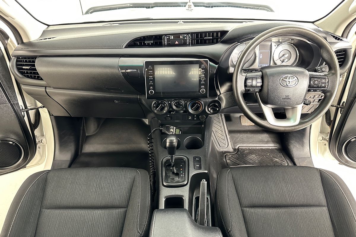 2022 Toyota HILUX SR (4x4) GUN126R 4X4