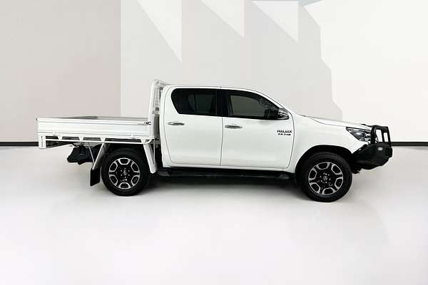 2021 Toyota HILUX SR5 (4x4) GUN126R FACELIFT 4X4