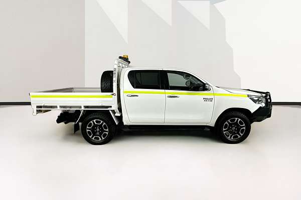 2021 Toyota HILUX SR5 (4x4) GUN126R FACELIFT 4X4