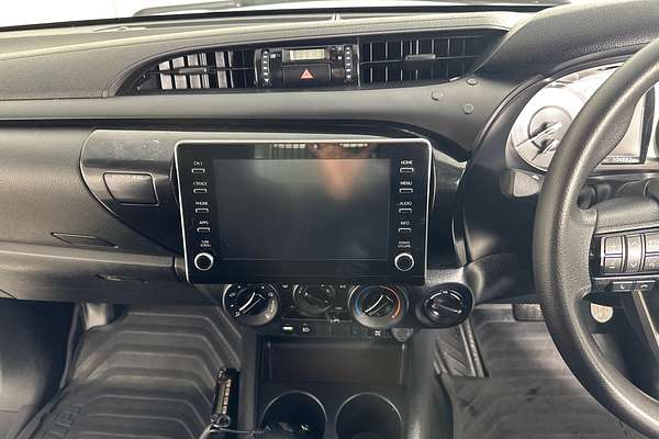 2021 Toyota HILUX SR (4x4) GUN126R 4X4