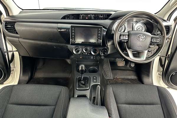 2021 Toyota HILUX SR (4x4) GUN126R 4X4