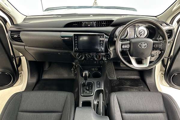 2021 Toyota HILUX SR (4x4) GUN126R FACELIFT 4X4